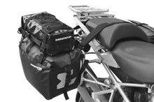 Wodoodporna torba motocyklowa Enduristan BasePack XS - powiększenie sakwy motocyklowej Monsoon3.